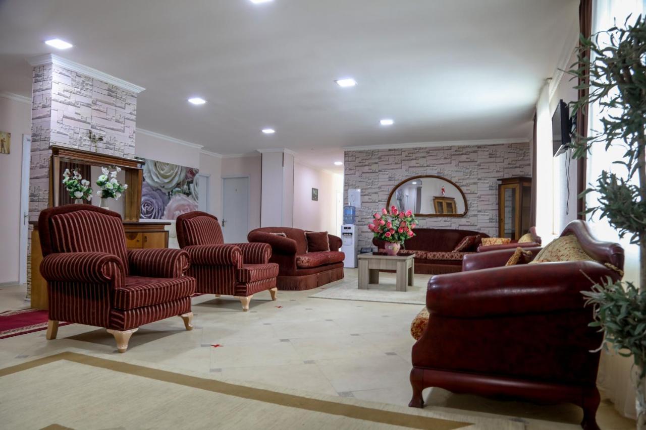 Guest House Borjomi Luaran gambar