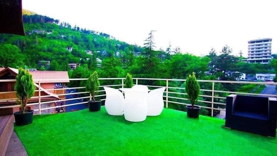Guest House Borjomi Luaran gambar