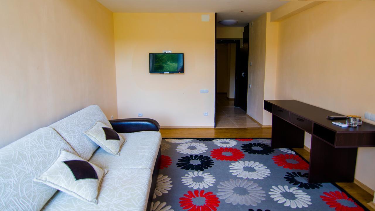 Guest House Borjomi Luaran gambar