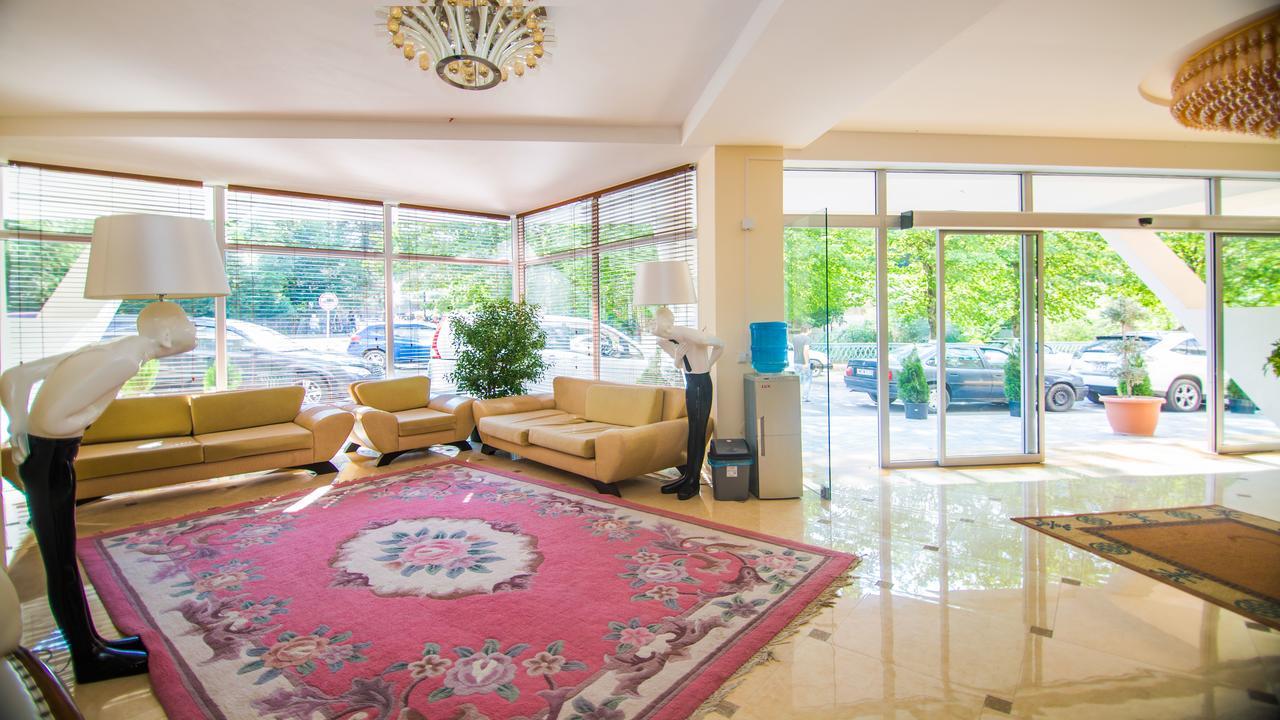 Guest House Borjomi Luaran gambar