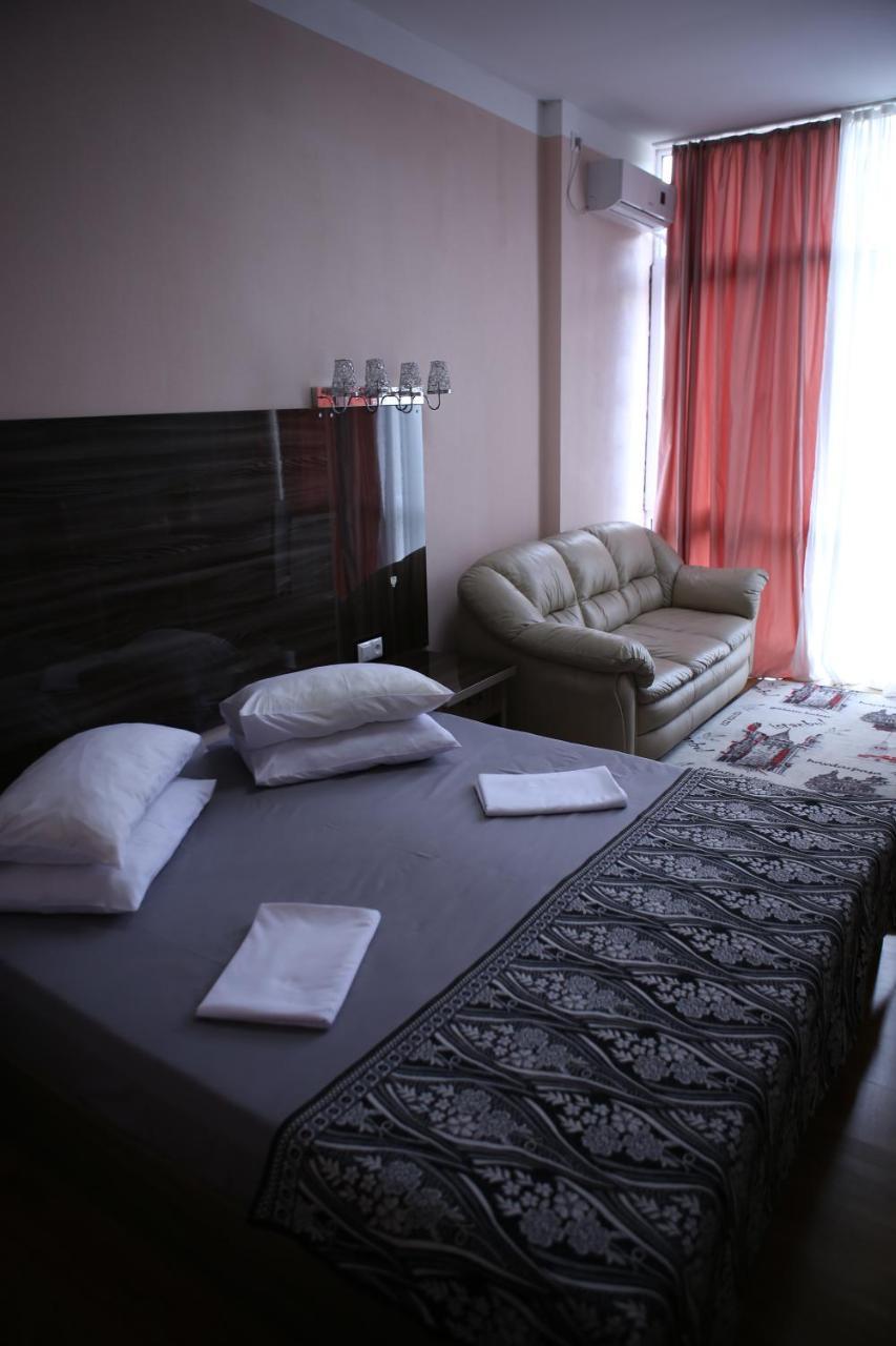 Guest House Borjomi Luaran gambar