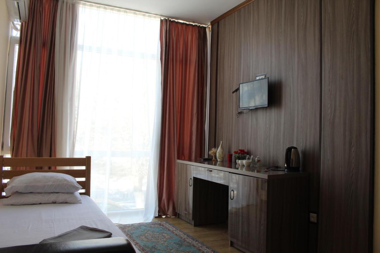 Guest House Borjomi Luaran gambar