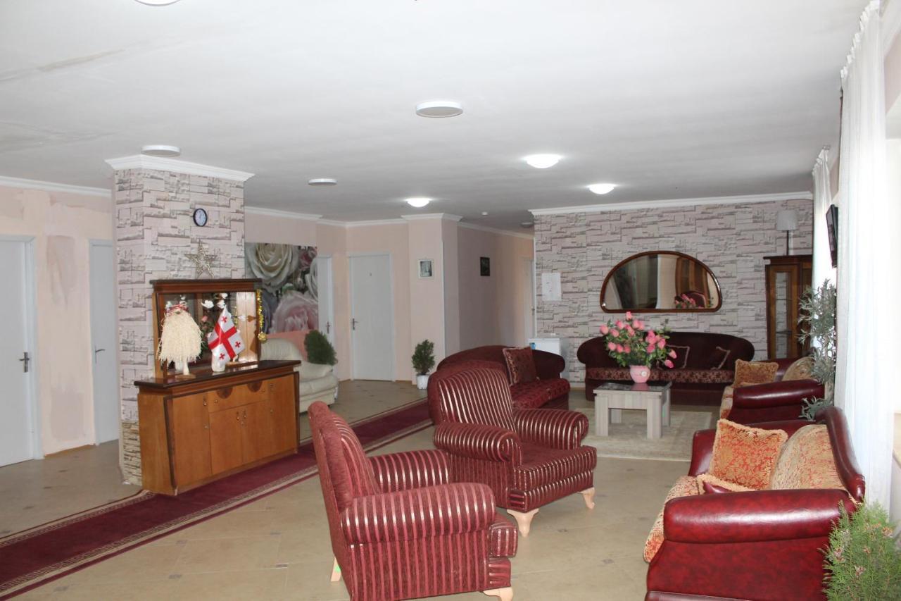 Guest House Borjomi Luaran gambar